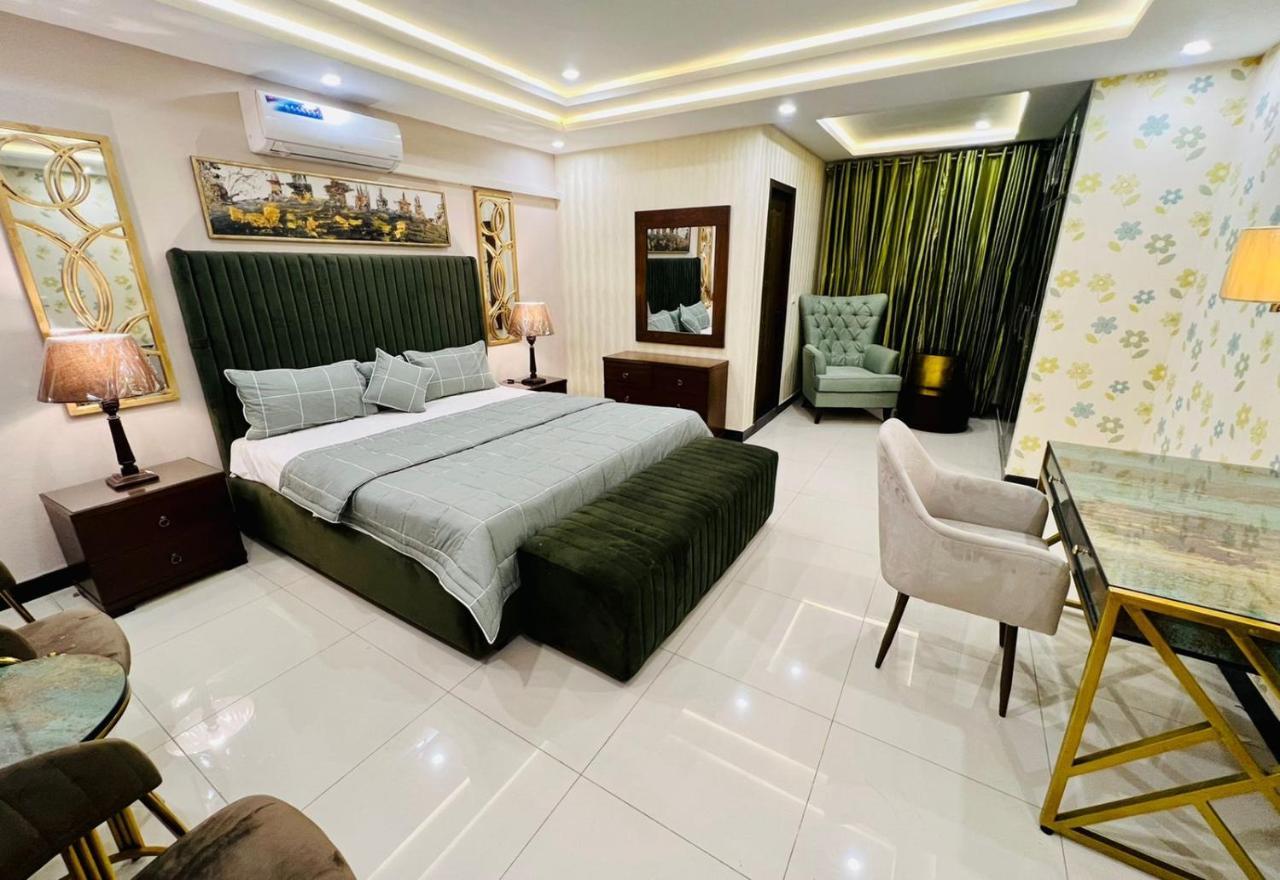 Burj Al Bahria Town Luxury Suites ลาฮอร์ ภายนอก รูปภาพ
