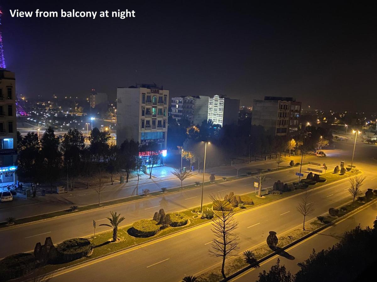 Burj Al Bahria Town Luxury Suites ลาฮอร์ ภายนอก รูปภาพ